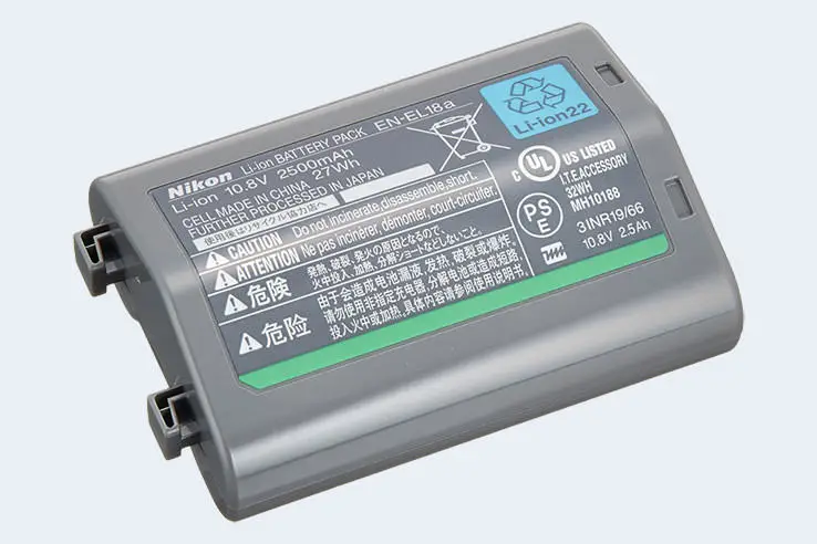 Nikon EN-EL18a