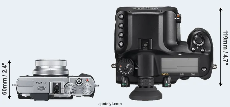 Compare X30 versus 645D top