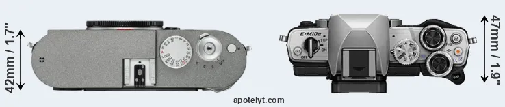 Compare M-E Typ 240 versus E-M10 II top