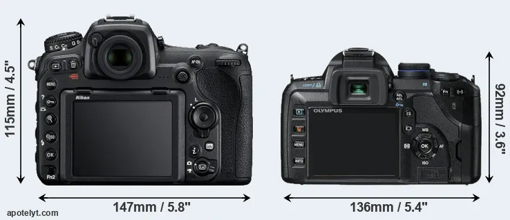 Comparison D500 or E-520 rear