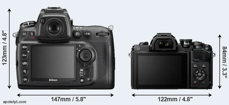Comparison D700 or E-M10 III rear