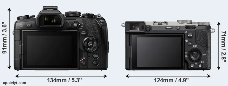 Comparison E-M1 II or A7C II rear