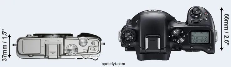 Compare E-P5 versus NX1 top