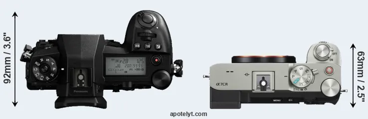 Compare G9 versus A7C R top