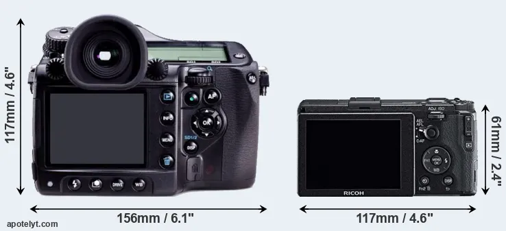 Comparison 645D or GR rear